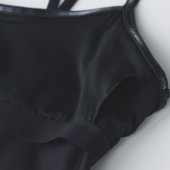 Lululemon Power Y Tank Sz 2 - Picture 4 of 10